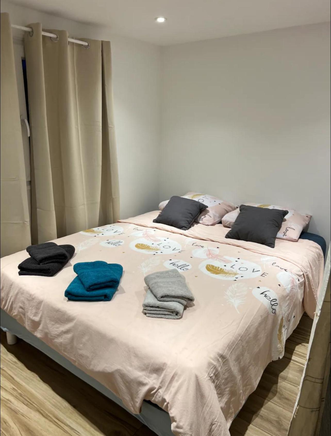 Un Instant De Bonheur Apartment กราส ภายนอก รูปภาพ